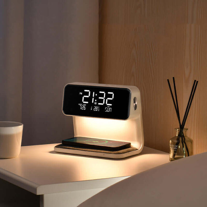 Kreative 3 In 1 Nachttafellamp Draadloos Opladen LCD-Scherm Wecker Draadloos Telefoonladestation