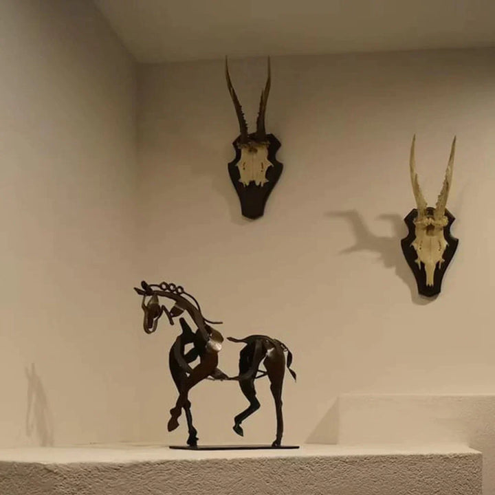 Pferd sculpture - AdonisMetal - Rustieke elegantie - Tijdloos decoratiestuk