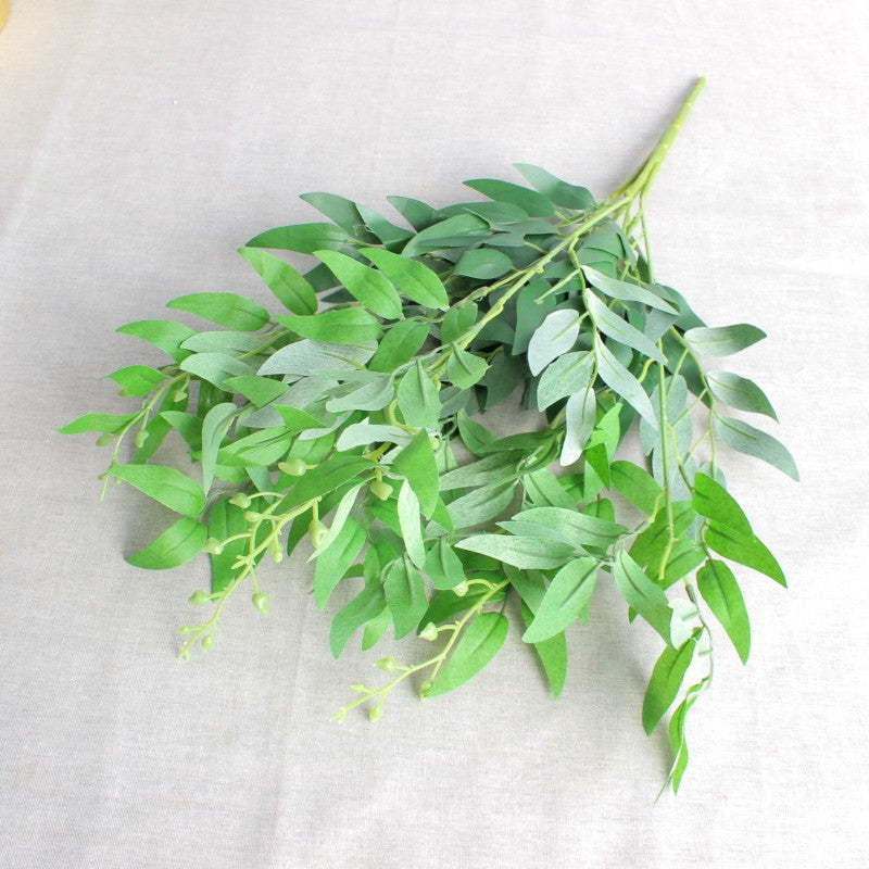 Realistische Eucalyptus Stengel Arrangement