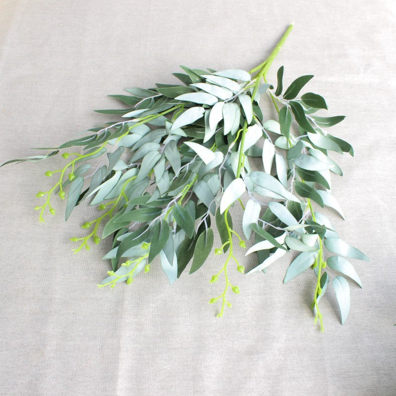 Realistische Eucalyptus Stengel Arrangement