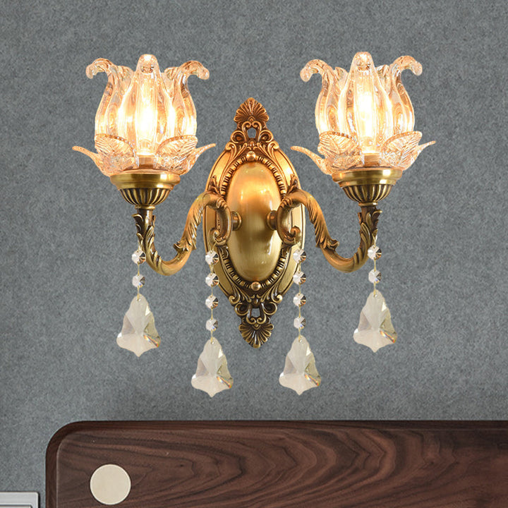 Traditionele semi-open bloemen wandlamp 1/2-licht helder glas wandmontage verlichting in messing