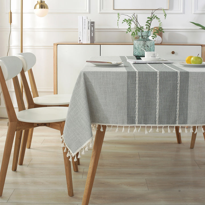 Geweven Tafellaken met Decoratieve Bontjes