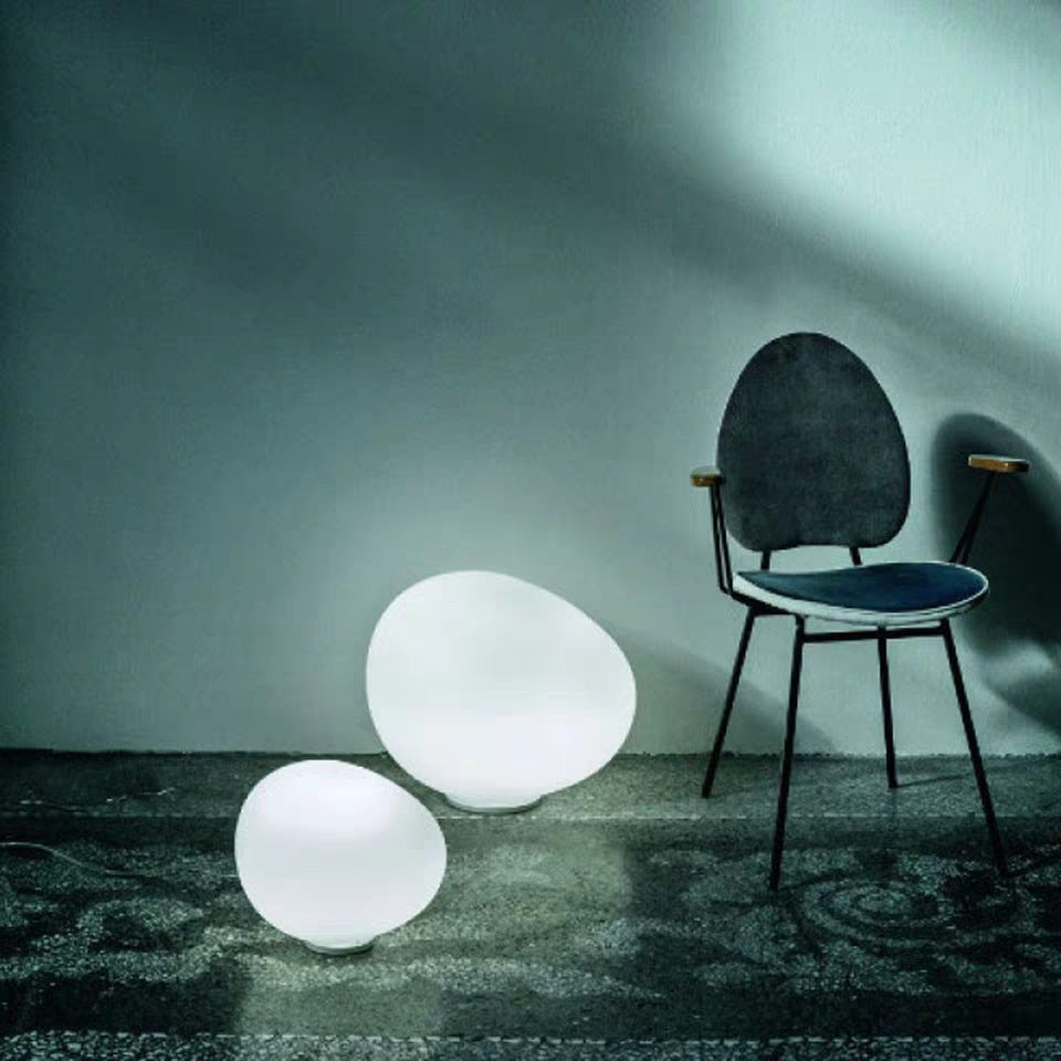 Artistische Eivormige Tafellamp met Zachte Glans Ontwerp