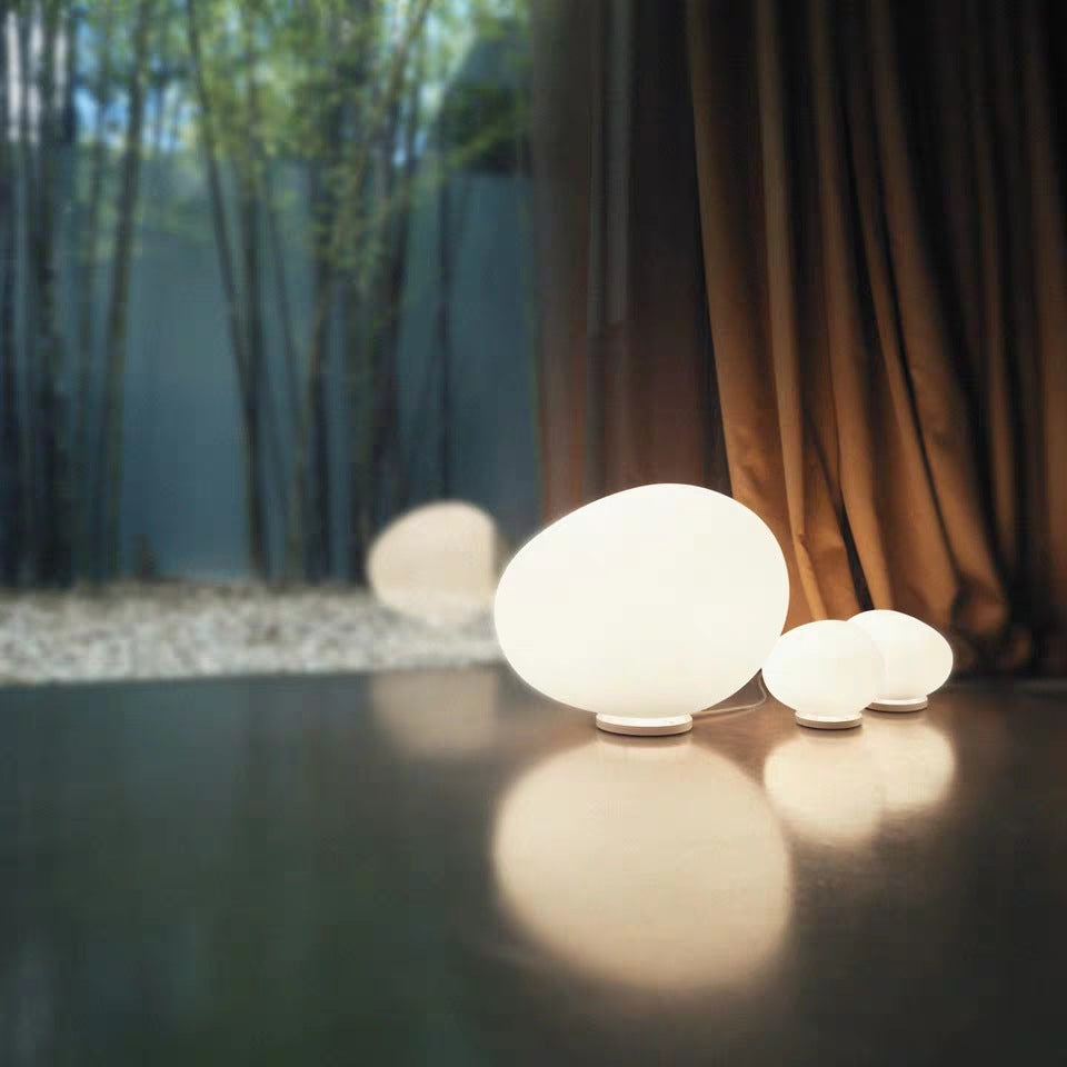 Artistische Eivormige Tafellamp met Zachte Glans Ontwerp
