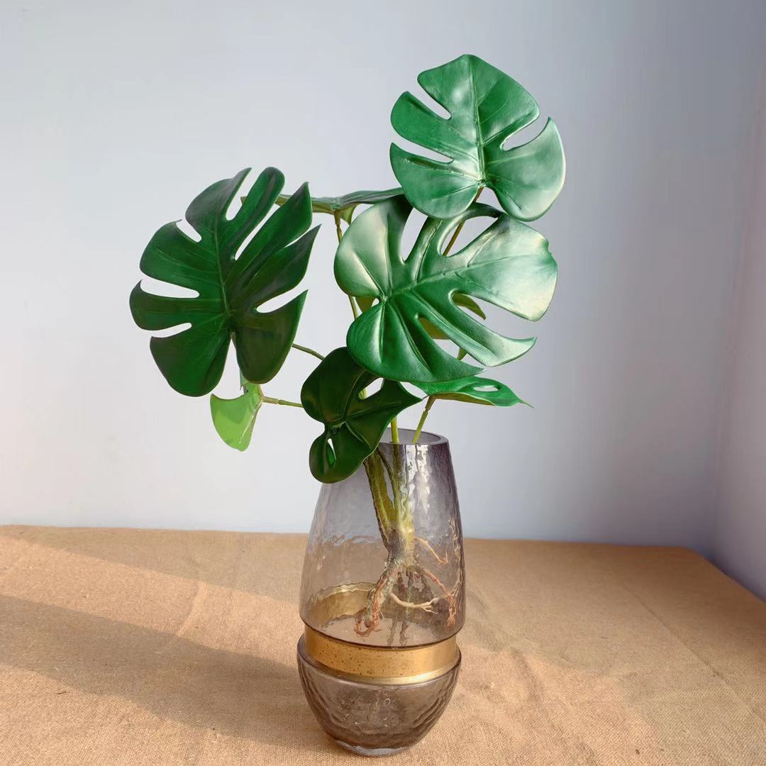 Levensechte Monstera Plantenarrangement