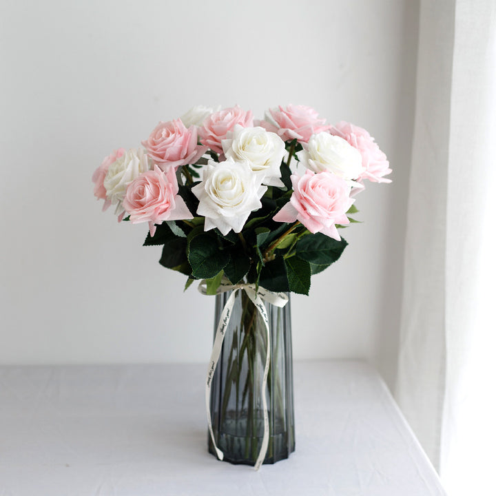 Realistische Synthetische Rozensteel