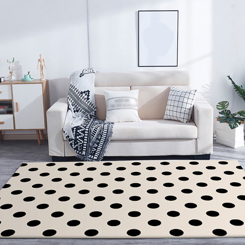 Modern tapijt voor de woonkamer in ivoorkleurig stippenpatroon, van polyester, machinewasbaar, huisdiervriendelijk tapijt.