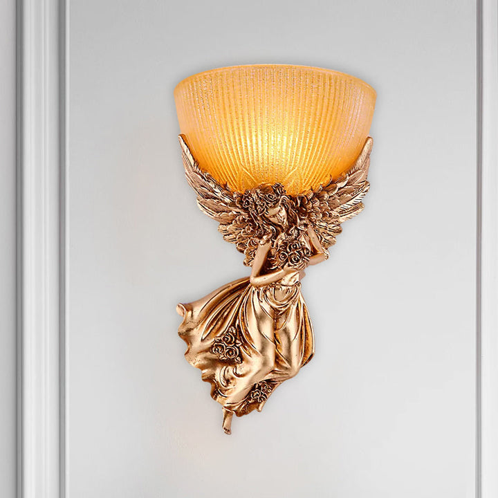 Enkele Engel-wandlamp met gloeilamp, landelijke gouden hars wandlamp met amberkleurige geribbeld glazen kap, rechts