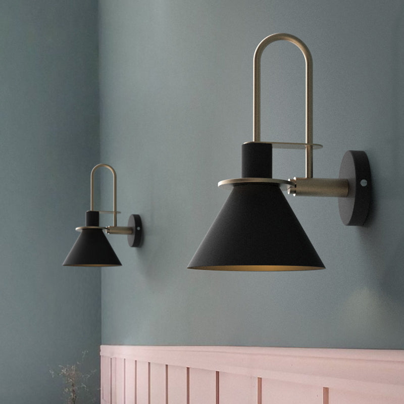 Zwart/Wit/Groen Kegelwandlamp Macaron 1-Licht Metaal Wandgemonteerde Lamp met gebogen Arm voor de slaapkamer, Warm/Wit Licht