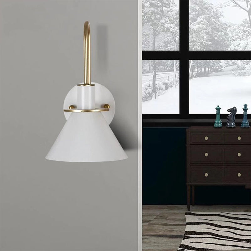 Zwart/Wit/Groen Kegelwandlamp Macaron 1-Licht Metaal Wandgemonteerde Lamp met gebogen Arm voor de slaapkamer, Warm/Wit Licht