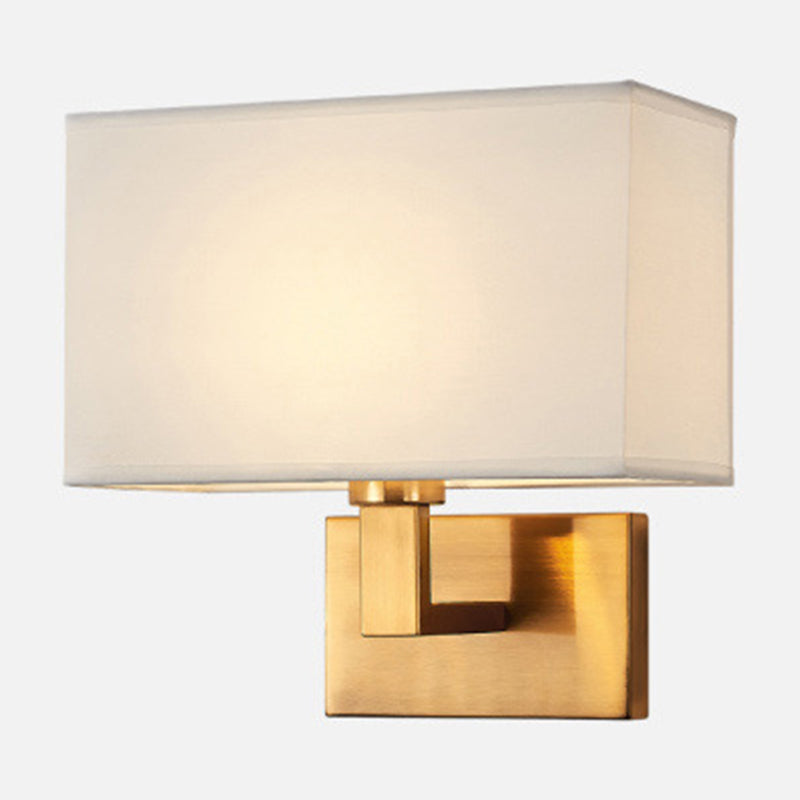 Postmodern Cube Wandlamp Stof 1-Lichts Nachttafel Lees Wandlamp in Wit/Beige/Bruin met Zwart/Gouden Arm