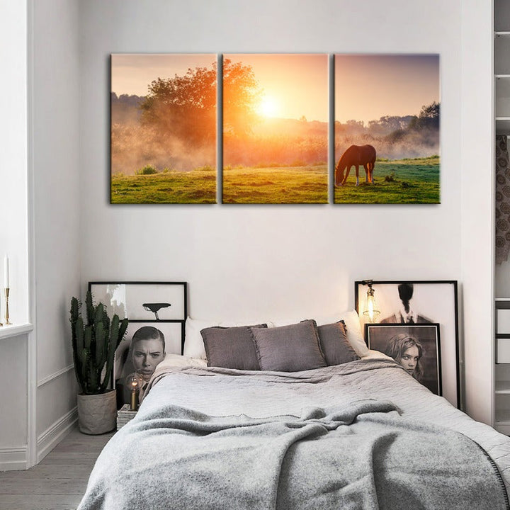 Zonsopgang Grazen Paard-Canvas Wandkunst Schilderij 3 Stukken