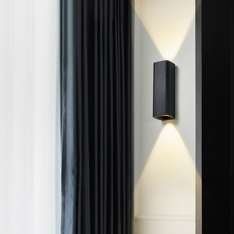 Moderne Kubusvormige Wandlamp Metaal Woonkamer LED Op- en Neerwaartse Wandlamp in Brons/geel/bruin