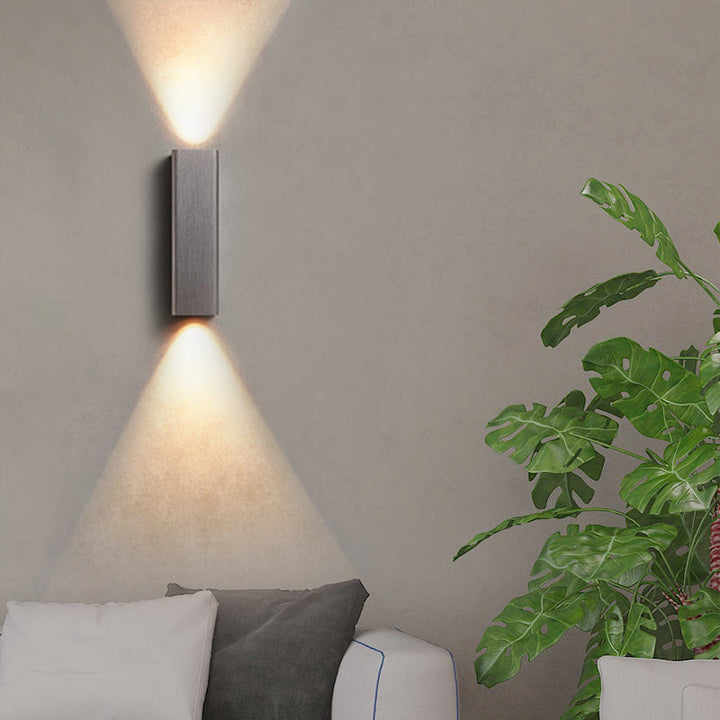 Moderne Kubusvormige Wandlamp Metaal Woonkamer LED Op- en Neerwaartse Wandlamp in Brons/geel/bruin