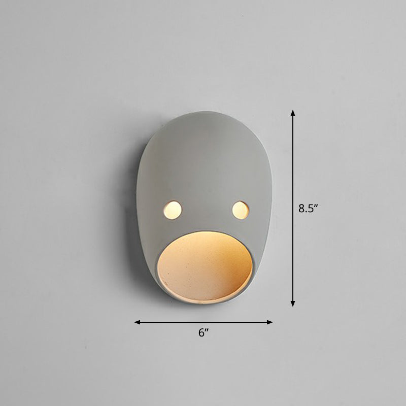 Decoratieve Grappige Gezichtsuitdrukking Wandlamp Hars Slaapkamer LED Wandgemonteerde Lamp in Grijs