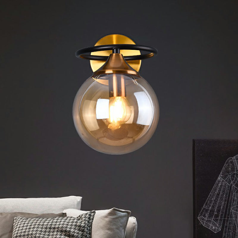 Postmoderne Stijl Ball Wandlamp Licht Glas 1-Licht Slaapkamer Wandarmatuur Licht in Messing