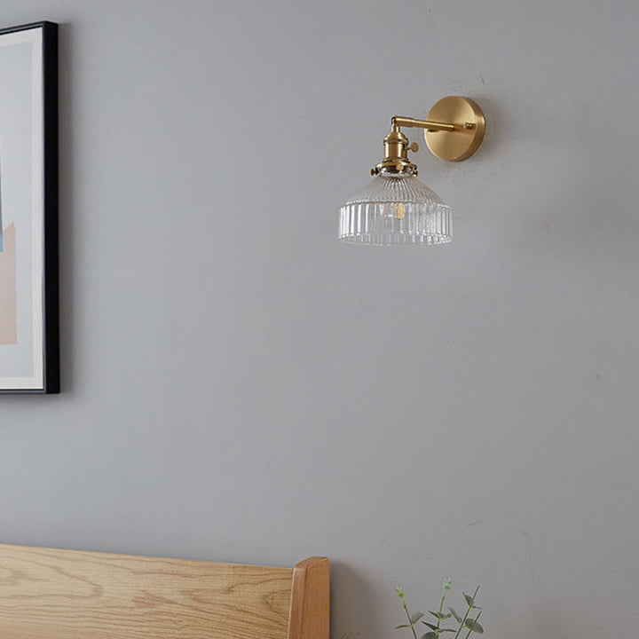 Industriële Wandlamp Geperst Ribbeld Glas Wandlamp Sconces in Gouden Afwerking voor Slaapkamer