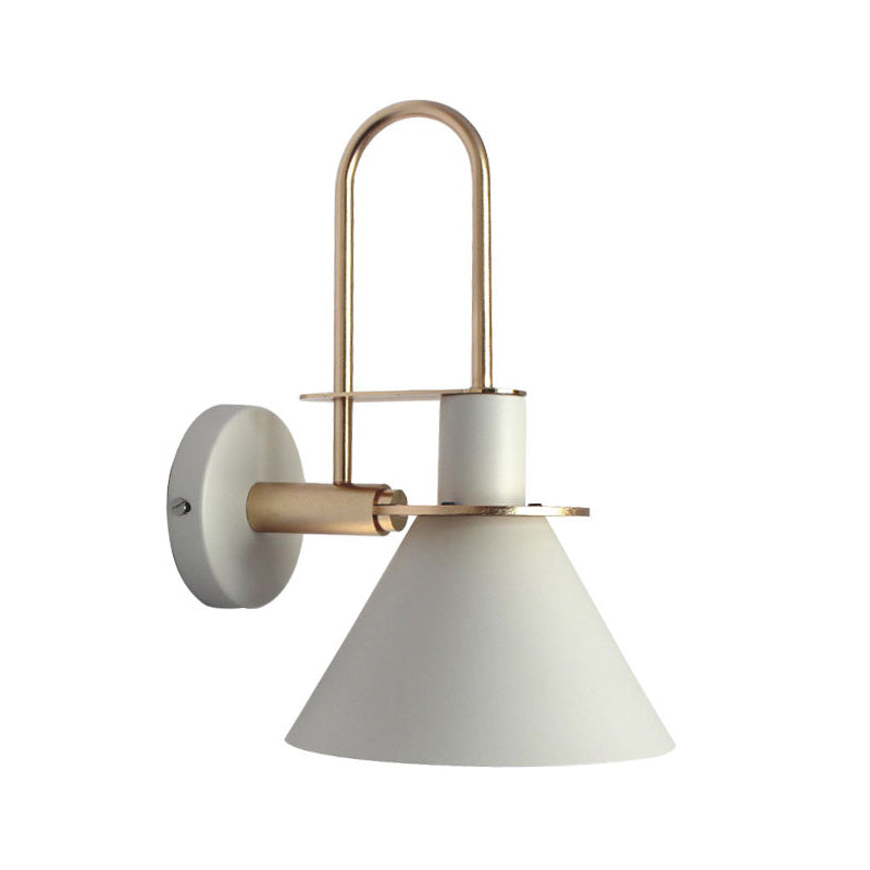 1 Lichte Nachtkastwandgemonteerde Lamp Eenvoudige Zwart/Wit/Groen Wandlamp met Kegelformige Metalen Kap