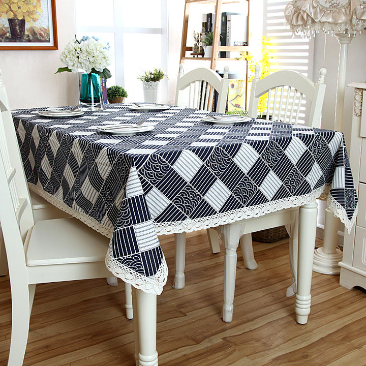 Decoratieve Tafellaken met Kantafwerking