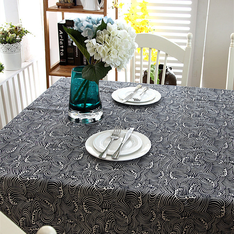 Decoratieve Tafellaken met Kantafwerking
