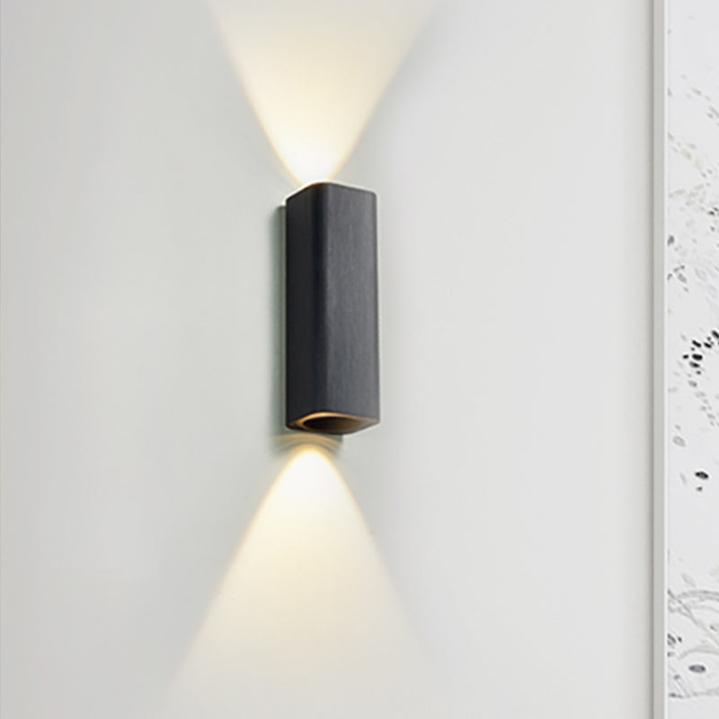 Moderne Kubusvormige Wandlamp Metaal Woonkamer LED Op- en Neerwaartse Wandlamp in Brons/geel/bruin