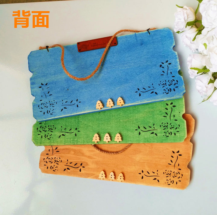 Decoratieve Houten Wandhanger met Bloemenelementen