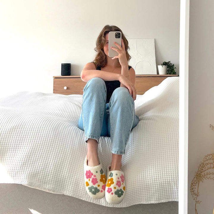 Arosta | Blumina | Warme slippers | Bloemmotief | Antislipzool