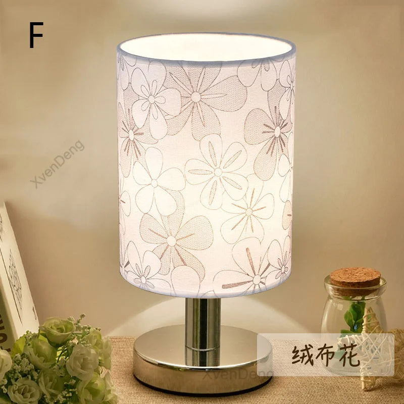 Moderne IJzeren Tafellamp LED Stof Noordisch Bureau Licht - Perfect voor woonkamer, slaapkamer, nachttafel, studie en thuis decor verlichtingssystemen
