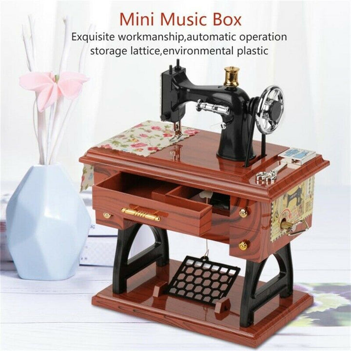 Mini Craft Retro Naai Machine Decor