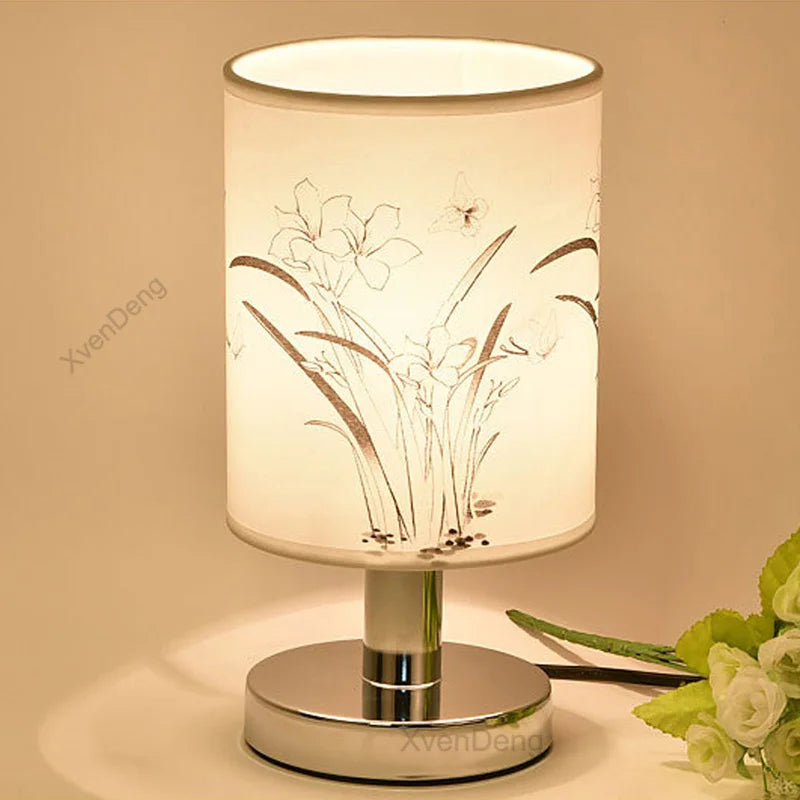 Moderne IJzeren Tafellamp LED Stof Noordisch Bureau Licht - Perfect voor woonkamer, slaapkamer, nachttafel, studie en thuis decor verlichtingssystemen
