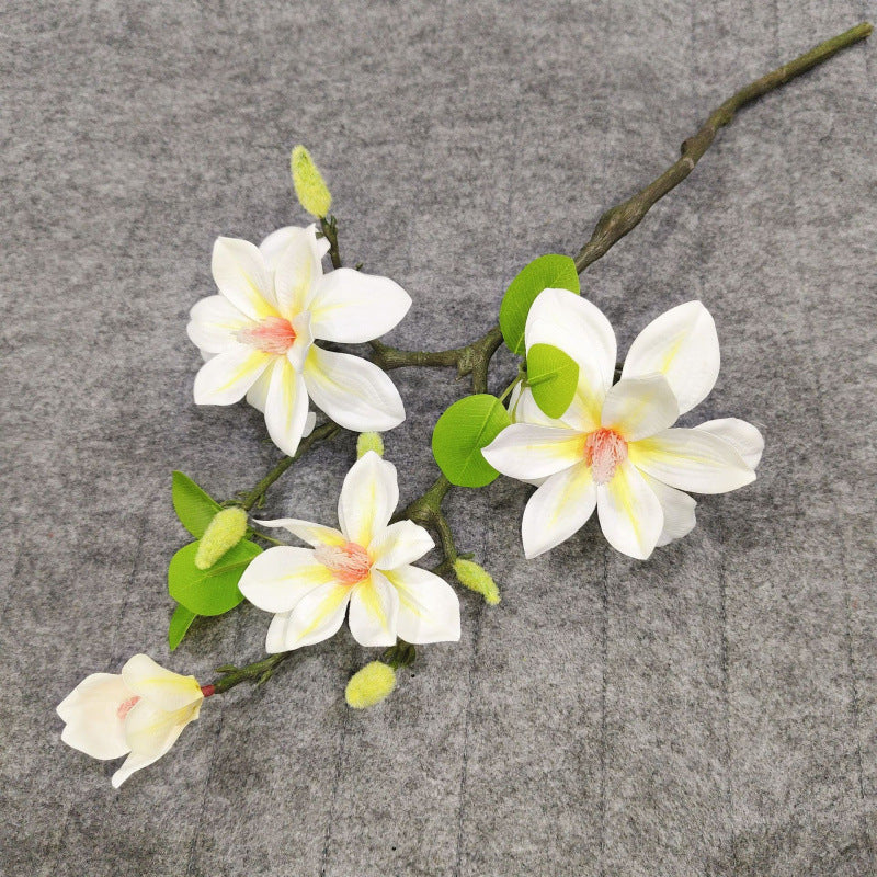 Levensechte Bloemstengel met Zachte Bloemblaadjes