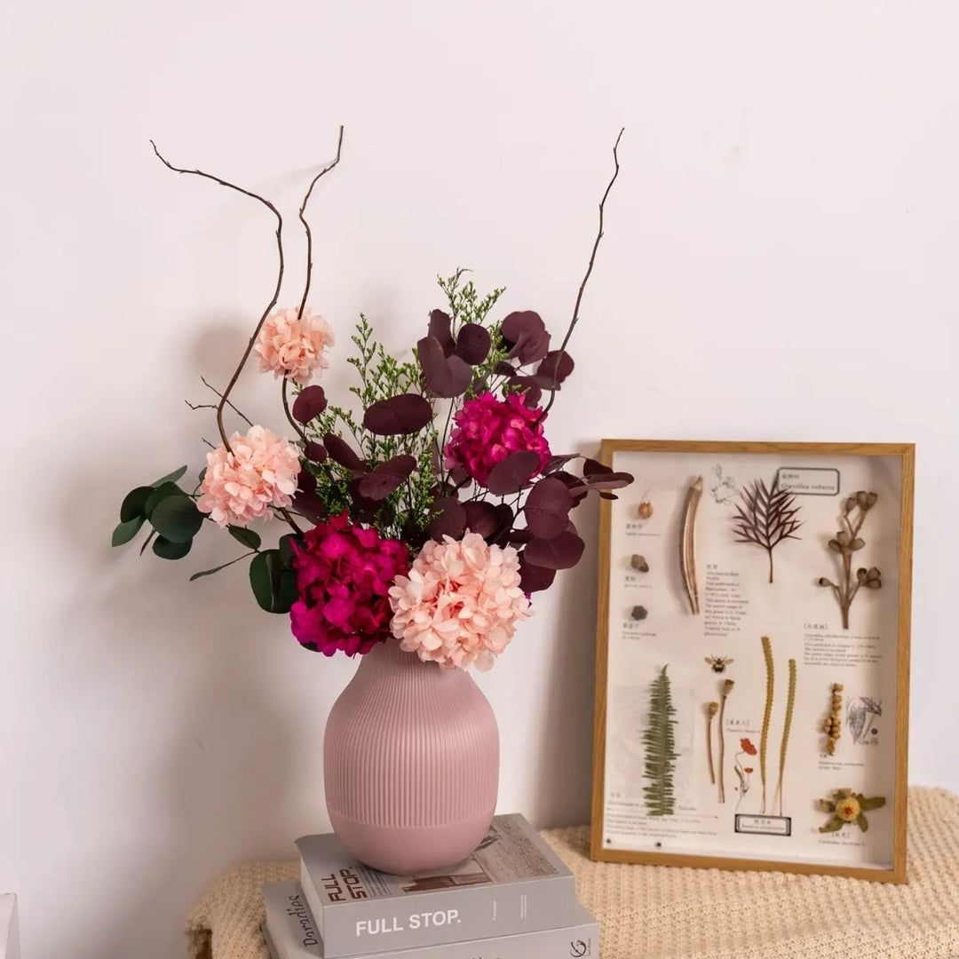 Elegante Decoratieve Bloemenarrangement