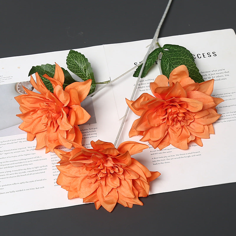 Levensechte Stoffen Bloemenarrangement