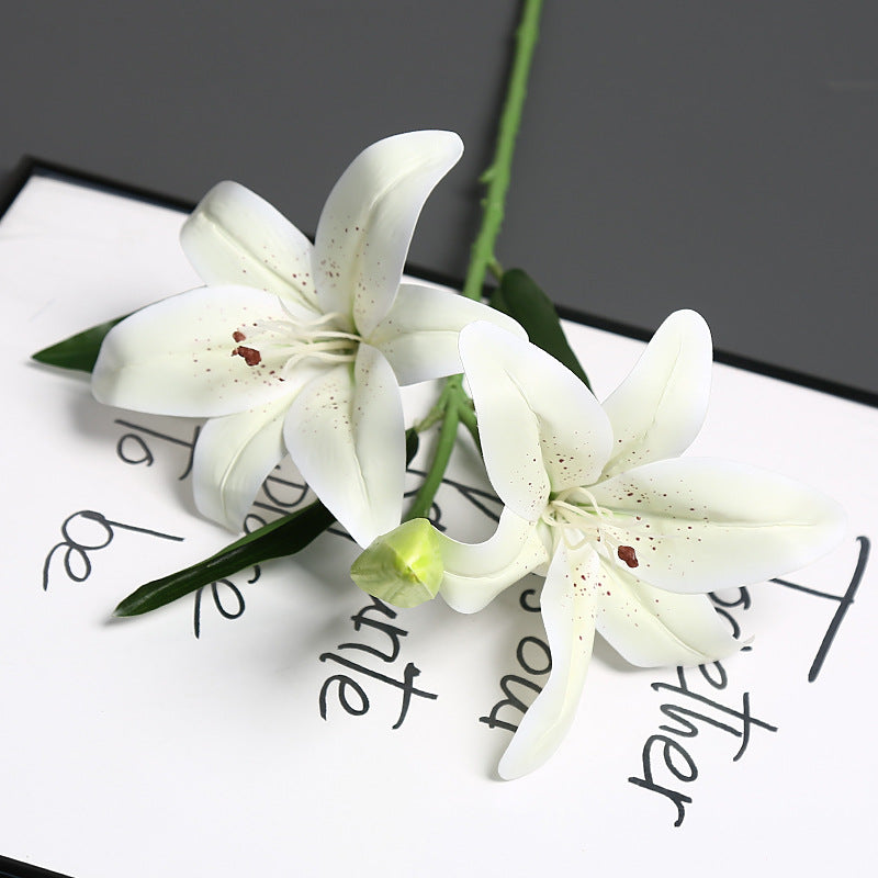 Levensechte Kunstbloemen Arrangement