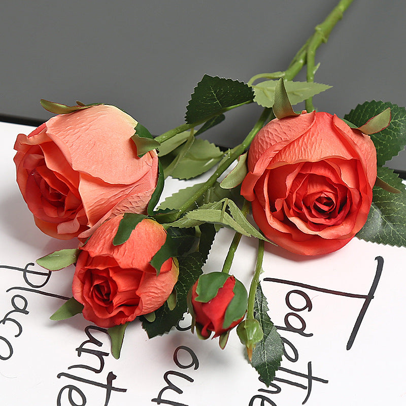 Realistisch Kunstmatige Rozen Arrangement
