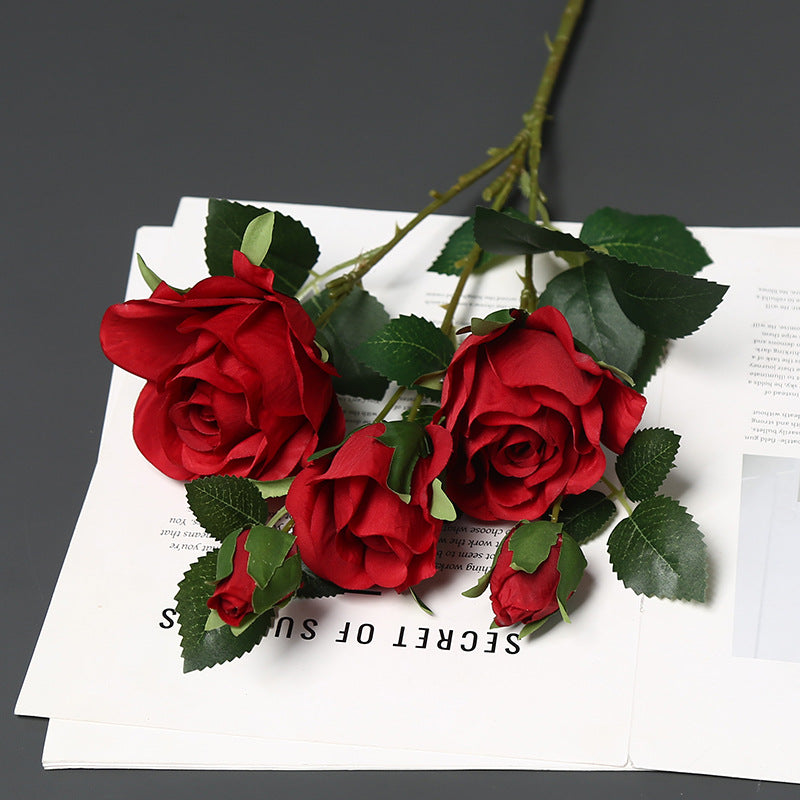 Zachte Zijde Rozen Arrangement