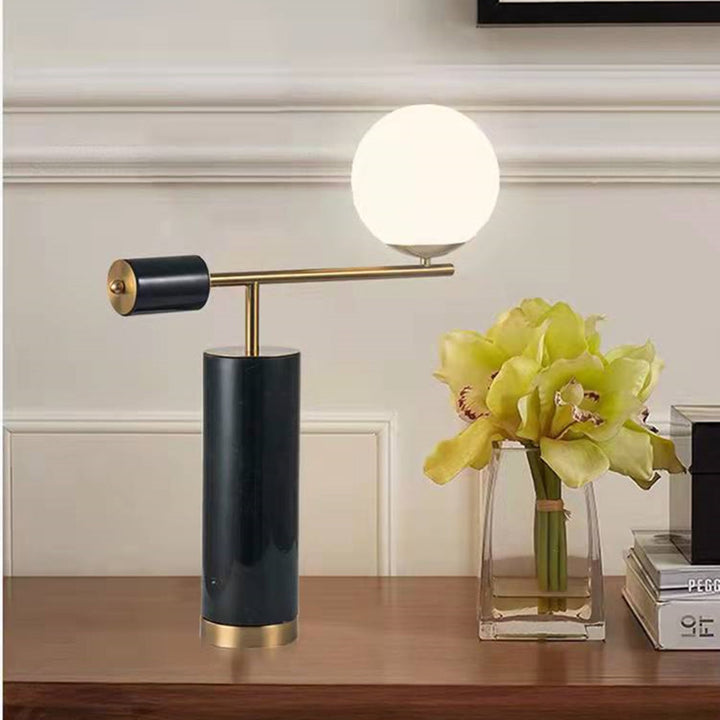 Contemporary Marmeren Tafel Lamp met Gouden Accenten