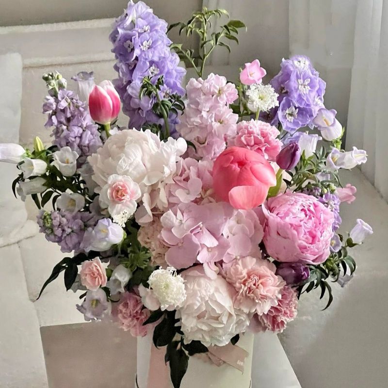 Decoratieve Bloemstukken met Stijlvolle Vaasje