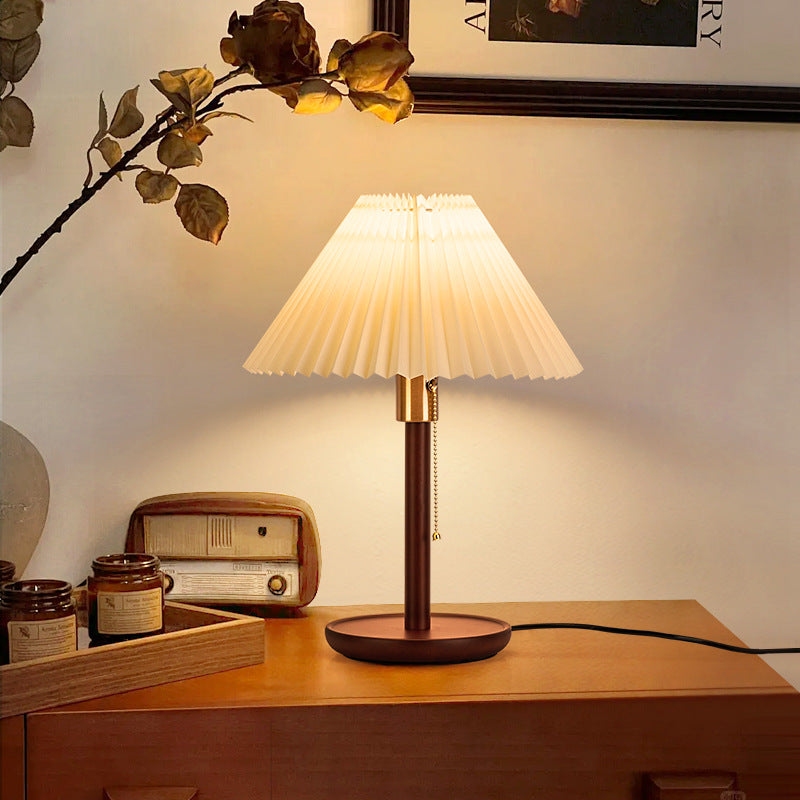 Moderne Geplooide Stof Tafellamp