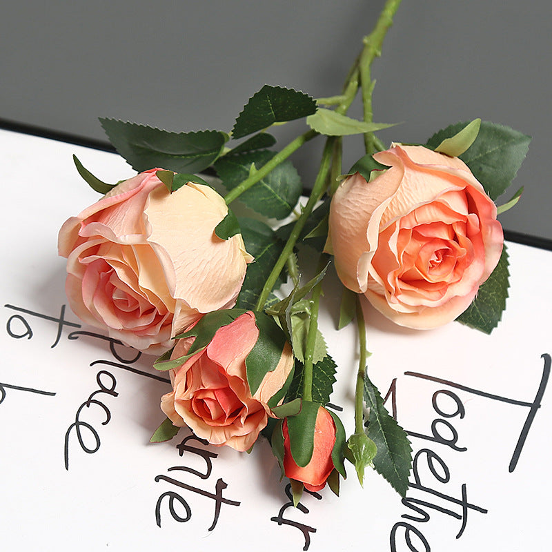 Realistisch Kunstmatige Rozen Arrangement