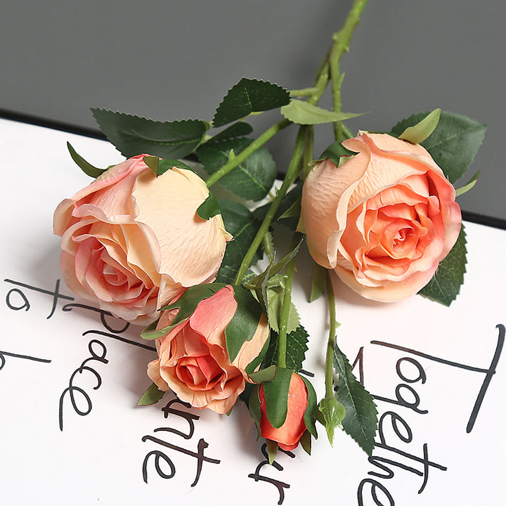 Realistisch Kunstmatige Rozen Arrangement