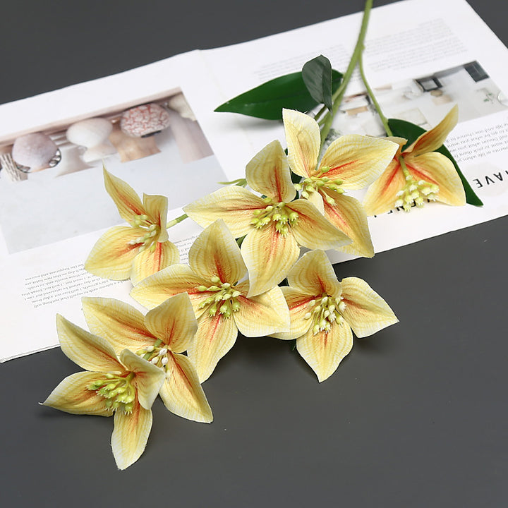 Realistische Decoratieve Bloemensteel