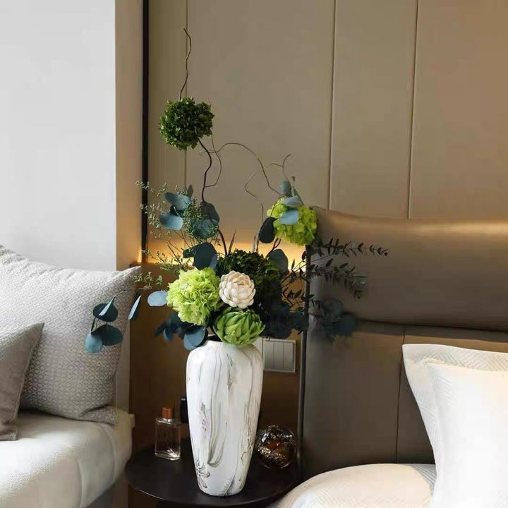 Elegante Binnen Bloemenschikking voor Moderne Interieurs