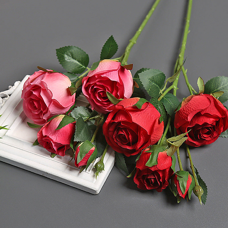 Realistisch Kunstmatige Rozen Arrangement