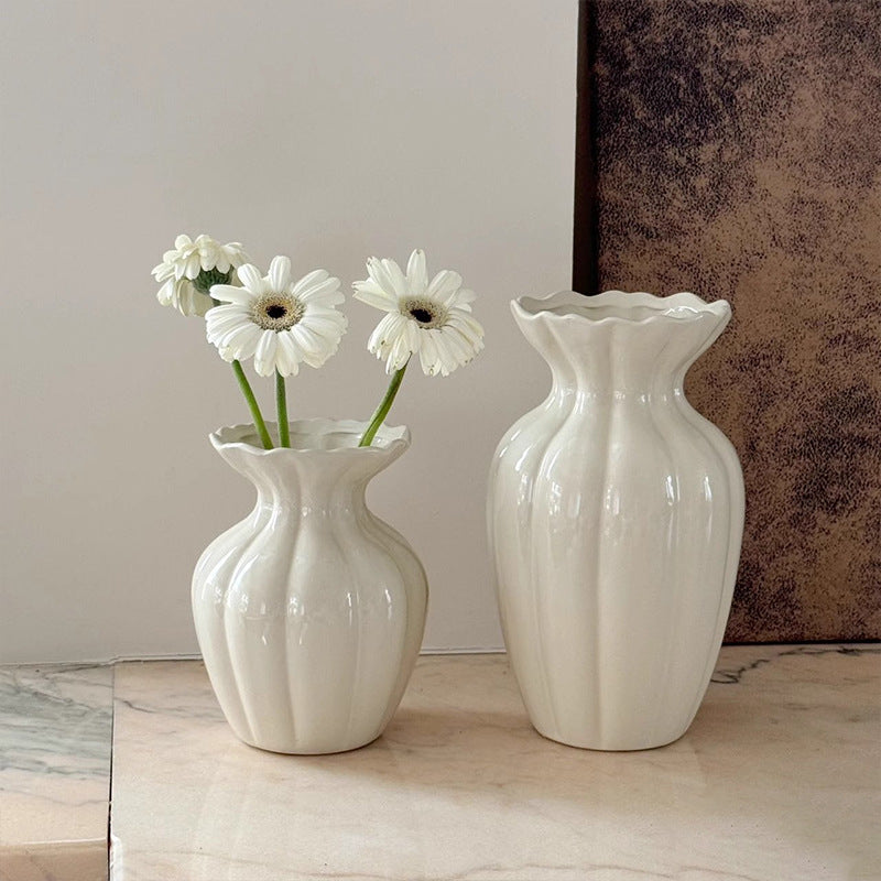 Elegante Geribbelde Keramische Vaas