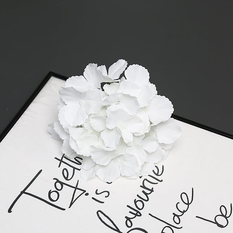Elegante Decoratieve Bloemenarrangement