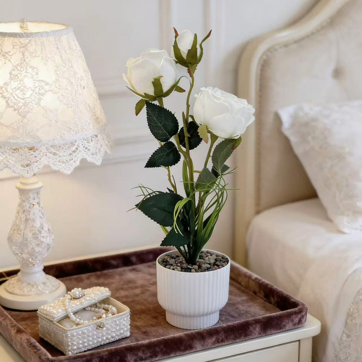 Elegante kunstmatige rozenboeket voor thuisdecoratie display