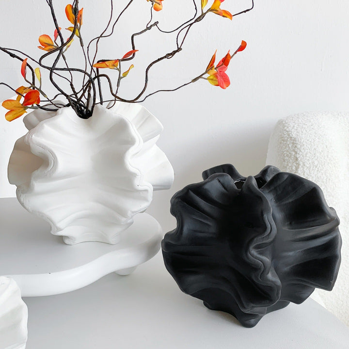 Abstract Sculptural Vaas