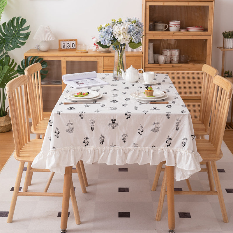 Decoratieve Gerimpelde Tafelkleed