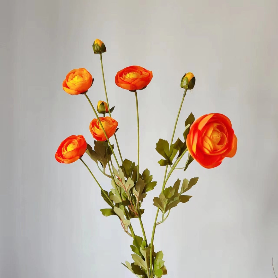 Realistische Ranunculus Bloemarrangement
